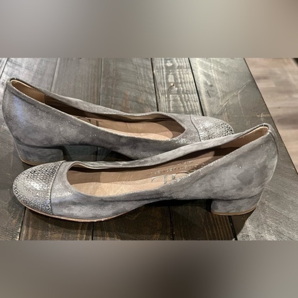 AGL‎ Heels - Picture 2 of 6